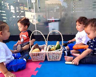 Crianças em atividade - Educação Infantil Uniepre