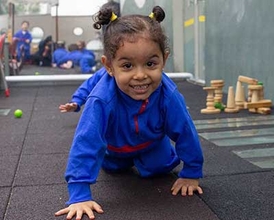 Criança feliz em close - Educação Infantil Uniepre